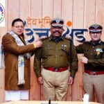 CM धामी ने उत्तराखण्ड पुलिस के पदोन्नत वरिष्ठ अधिकारियों को पदोन्नति बैज पहनाए !