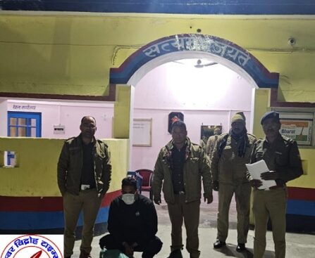 रबड़ ट्यूब में लगभग 80 लीटर अवैध कच्ची शराब के साथ अभियुक्त गिरफ्तार !