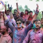 अलीगढ़ में हुई रंगो की बारिश लोगों ने मनाई धूमधाम से होली !