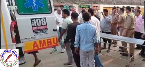 हाई वोल्टेज तार की चपेट में आने से चार युवक झुलसे ! पुरन्दरपुर में अम्बेडकर जयंती जुलूस के दौरान टकराया स्टील का झंडा, गंभीर हालत में जिला अस्पताल रेफर !