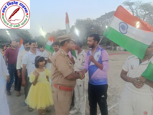 अनपरा प्रीमियर लीग दिन / रात्रि टेनिस चौका क्रिकेट प्रतियोगिता का हुआ शुभारंभ !