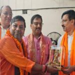 भण्डारा व भजन संध्या में देर रात तक श्रद्धालुओं की भारी भीड़ !