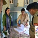 पुलिस अधीक्षक महाराजगंज द्वारा किया गया थाना फरेंदा का आकस्मिक निरीक्षण !