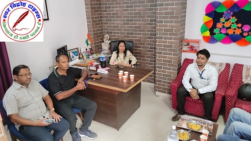 संगठन के राष्ट्रीय वरिष्ठ उपाध्यक्ष ऋषि अग्रवाल की अध्यक्षता में प्रयागराज में हुई बैठक !