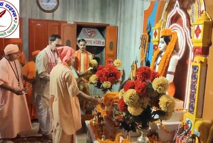 गोरखनाथ मंदिर में गुरु पूर्णिमा पर महंत योगी आदित्यनाथ ने की विशेष पूजा-अर्चना, विश्व कल्याण की कामना !
