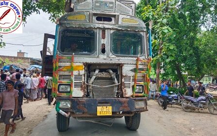 बृजमनगंज थाना क्षेत्र में भीषण सड़क हादसा ! दो महिलाओं की मौत !