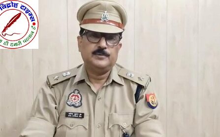 परित्यक्त भवन में लड़की के द्वारा अपने दुपट्टा से फांसी लगाई !