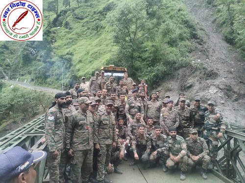 आपदा से क्षतिग्रस्त पुल के स्थान पर बेली ब्रिज का निर्माण कार्य पूरा !