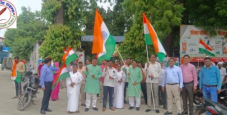 चुनार नगर पालिका परिषद द्वारा निकाला गया तिरंगा यात्रा !