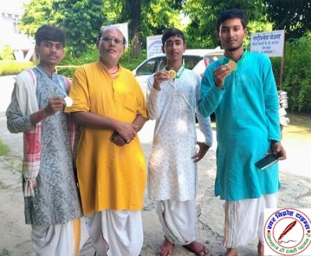 मंडलीय प्रतियोगिता में संस्कृत महाविद्यालय चुनार का रहा दबदबा !