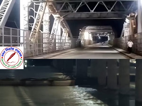 मिर्जापुर में टूटकर बहे पीपा पुल से वाराणसी में हड़कंप ! ट्रेनों व ट्रैफिक पर लगा लगाम !