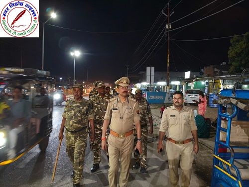विंध्याचल थाना प्रभारी वेद प्रकाश पांडेय ने फुट पेट्रोलिंग कर दिलाया सुरक्षा का विश्वाश ! नवरात्र के पर्व में थाना विंध्याचल पुलिस (RPF) के द्वारा फूट पैट्रोलिंग गश्त !
