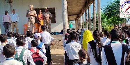 होली जोहरा उच्चतर माध्यमिक विद्यालय समरधीरा में जागरूक करने पहुंची टीम !