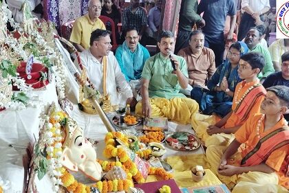 मुकुट पूजा के साथ शुरू हुआ चुनार नगर का 21 दिवसीय रामलीला !