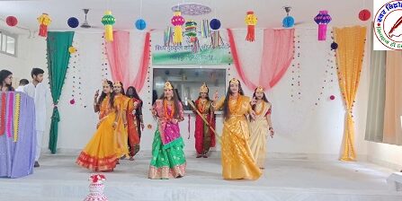 विंध्य गुरुकूल कॉलेज में नवरात्रि डांडिया गरबा का आयोजन ! छात्राओं ने नव दुर्गा के रूपों की भव्य प्रस्तुति कर मनमोहा !