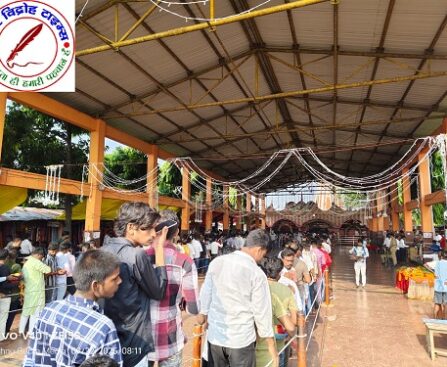 महाराजगंज के लेहड़ा देवी मंदिर पर भक्तों की उमड़ी भीड़ !