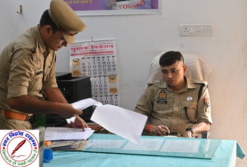 SP महाराजगंज ने साइबर थाना में किया गया आकस्मिक निरीक्षण !