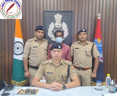 मुख्यमंत्री धामी के नशा मुक्त उत्तराखंड अभियान को SSP मणिकांत मिश्रा की बड़ी सफलता से मजबूती ! SSP मणिकांत मिश्रा का नशा तस्करों पर करारा प्रहार — 45 लाख से अधिक कीमत का गांजा बरामद, शातिर तस्कर गिरफ्तार ! 163 पैकेटों में भरा 162.05 किलो गांजा बरामद, चावल की बोरियों के नीचे छुपाकर किया जा रहा था परिवहन ! एक कैन्टर वाहन सीज, आरोपी गिरफ्तार ! लोहियापुल पर पुलिस की बड़ी कार्यवाही !