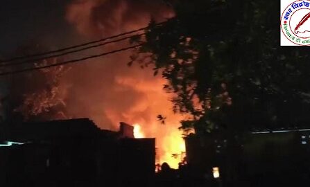 खैर रोड पर प्लास्टिक गोदाम में लगी भीषण आग, मची अफरा-तफरी !