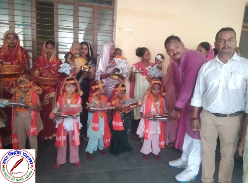 ब्लॉक प्रमुख ने बच्चों को कराया अन्नप्राशन ! नरायनपुर विकास खंड कार्यालय में आयोजित किया गया कार्यक्रम !