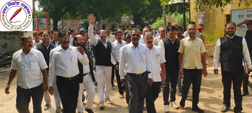 अधिवक्ताओं ने दूसरे दिन तहसील में चक्रमण, प्रदर्शन कर आक्रोश जताया !