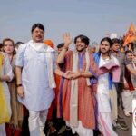 धीरेंद्र शास्त्री की सनातन एकता पदयात्रा में शामिल हुए राजा भईया ! जनसत्ता दल लोकतांत्रिक पार्टी के राष्ट्रीय अध्यक्ष पार्टी पदाधिकारियों व समर्थकों के साथ हुए शामिल !