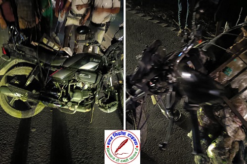 मोटरसाइकिल और पिकअप के बीच जोरदार टक्कर !