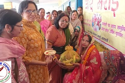 उत्तर प्रदेश महिला आयोग नीलम प्रभात ने तहसील सभागार में की जनसुनवाई ! कार्यक्रम में सिर्फ एक महिला फरियादी देख हुई नाराज !