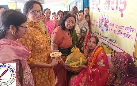 उत्तर प्रदेश महिला आयोग नीलम प्रभात ने तहसील सभागार में की जनसुनवाई ! कार्यक्रम में सिर्फ एक महिला फरियादी देख हुई नाराज !