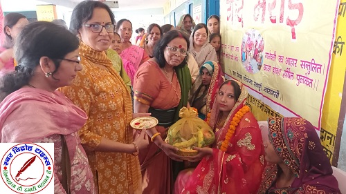 उत्तर प्रदेश महिला आयोग नीलम प्रभात ने तहसील सभागार में की जनसुनवाई ! कार्यक्रम में सिर्फ एक महिला फरियादी देख हुई नाराज !