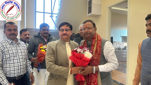 भाजपा प्रदेश अध्यक्ष का भव्य स्वागत ! पूर्व मंत्री से शिष्टाचार भेंट में हुई राजनीति पर चर्चा !