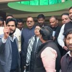 थाना फरेंदा में तैनात प्रभारी निरीक्षक पर एक महिला अधिवक्ता के साथ अभद्र भाषा एवं धमकी भरे व्यवहार का गंभीर आरोप !