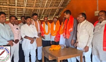 स्थापना दिवस पर पुराने भाजपा कार्यकर्ताओं को किया गया सम्मानित !