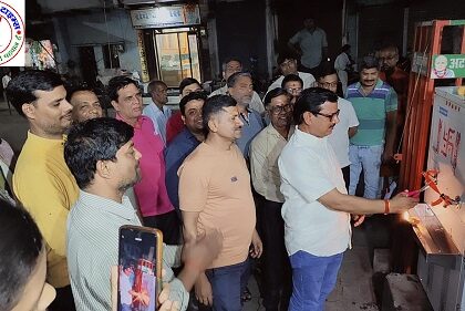 अनपरा बाजार में भाजपा के 46वें स्थापना दिवस पर नि:शुल्क वाटर कूलर का उदघाटन !